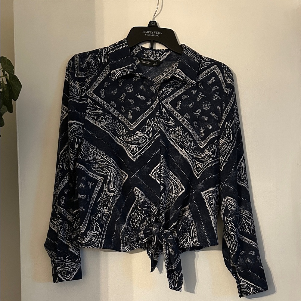 Simply Vera Vera Wang Navy Paisley Button Down Shirt